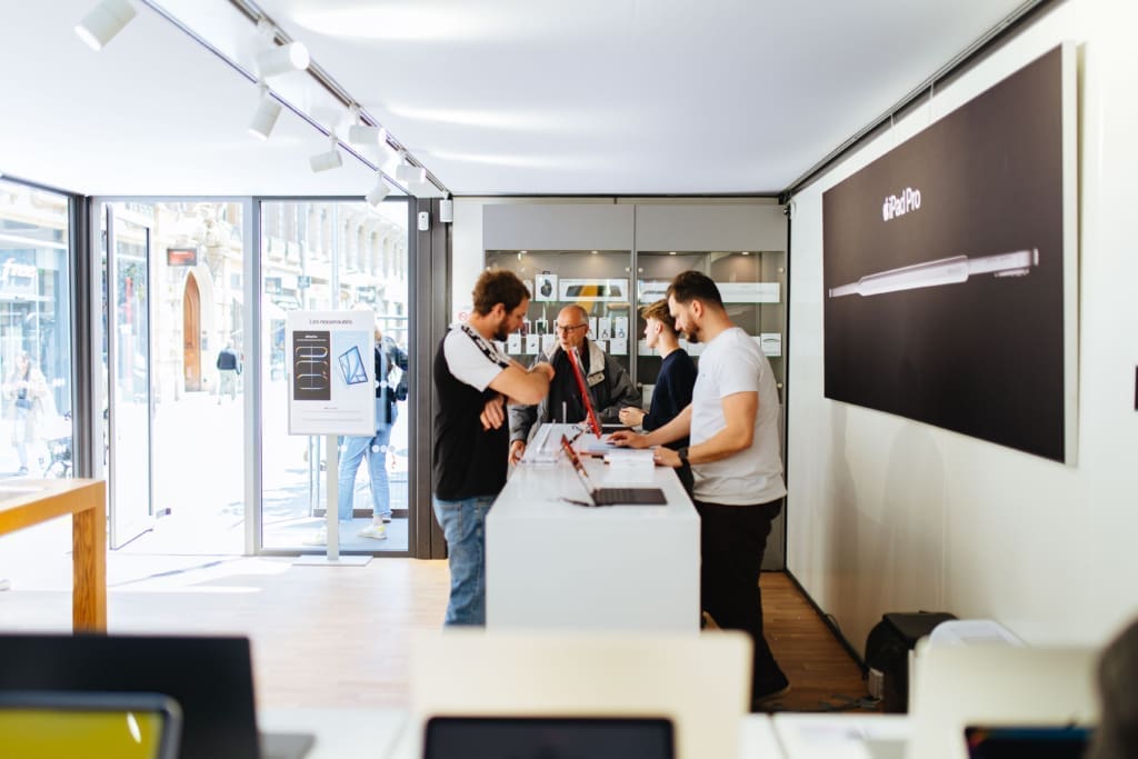 apple-pop-up-shop-toulouse-viewbox